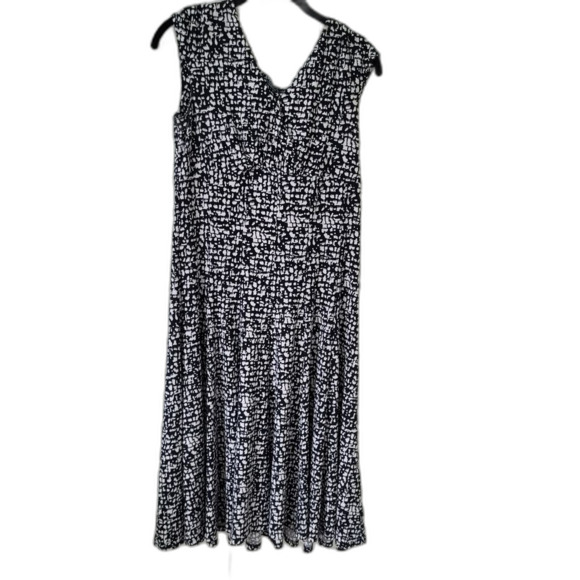 Flowy Dress - Size 8 - Picture 1 of 4